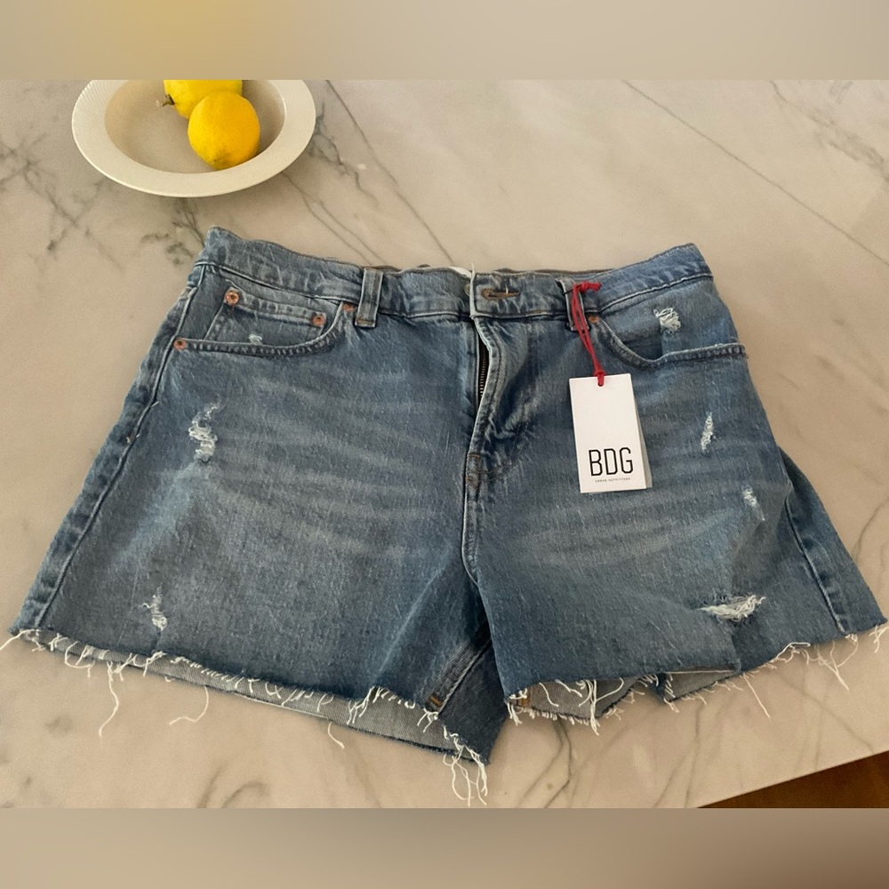 Urban Outfitters BDG Vintage Denim Shorts Sz W29 NWT